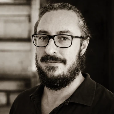 Dejan Headshot - Cropped